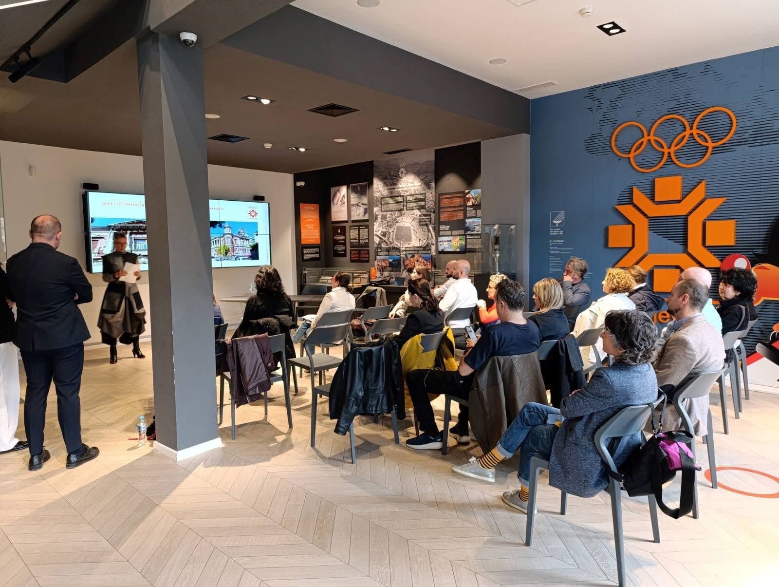 U petak, 18. aprila 2025. godine, u Olimpijskom muzeju obilježen je Međunarodni dan spomenika i spomeničkih cjelina organizacijom okruglog stola, u saradnji JU “Kantonalni zavod za zaštitu kulturno-historijskog i prirodnog naslijeđa” Sarajevo, JU “Gradski muzeji” Sarajevo i ICOMOS BiH.