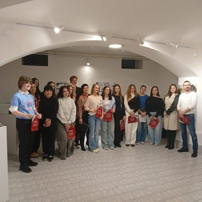 600979345_122116359291074387_6949346292981374452_n