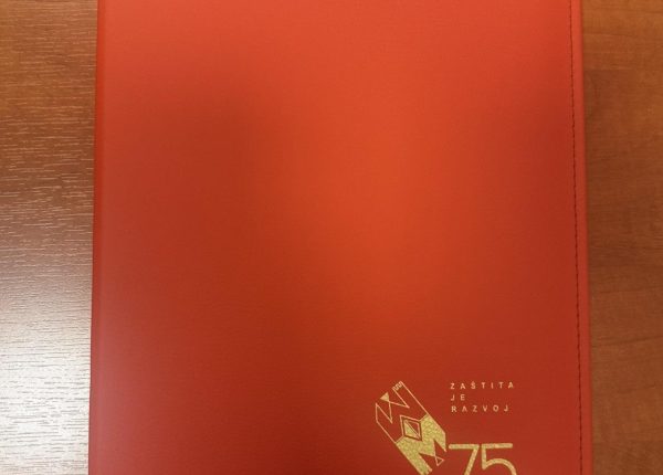 IMG-f3cf1c63de35a4f2605fc0458d400777-V