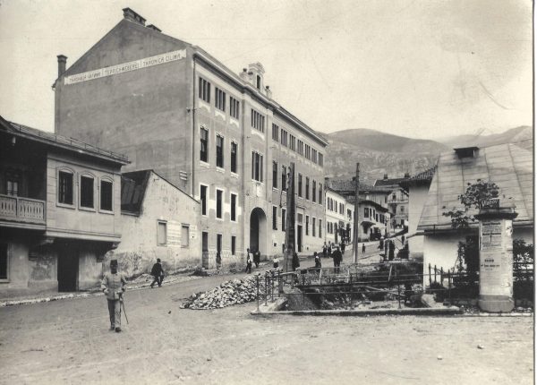 1237 - tvornica ćilima - austrougarski period