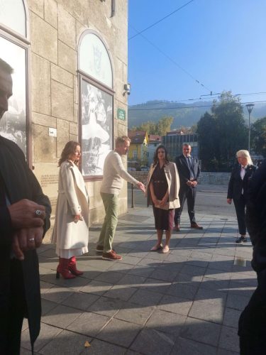 20241030 141729-1-675x900