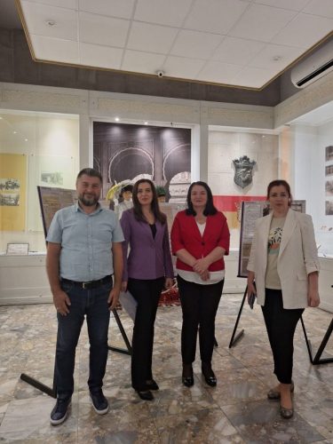 8-1-675x900 (1) (1) (1)