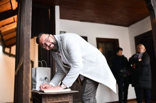 FB IMG 1731935976956-900x600