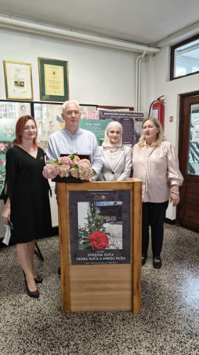 IMG-51a811207da25f9d5f81c07ee5ae7864-V-506x900