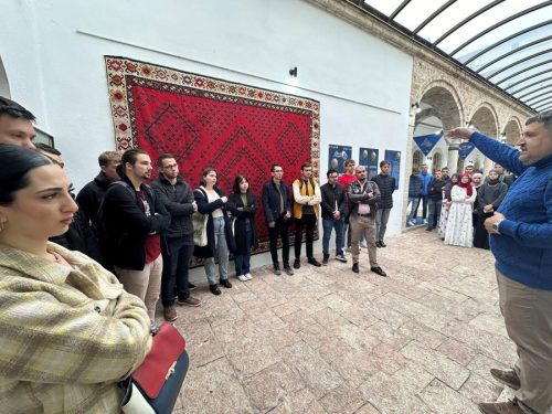 IMG-72cfb2e88490196d158f873d35d71fe2-V-900x675