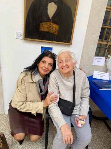 IMG-75a1af55ac2c81b80c9ff6d18707af4a-V-675x900