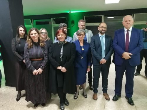 IMG-9d4a41b0d1c463caaf64ffd20f52b4b3-V-900x675