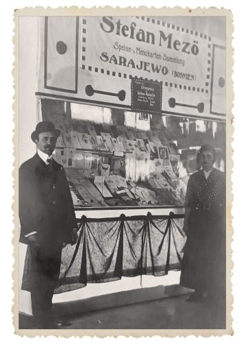 MEZO-ISPRED-VITRINE-SA-JELOVNICIMA-in.br .1291 6