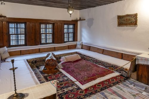 spavaca-soba-svrzina